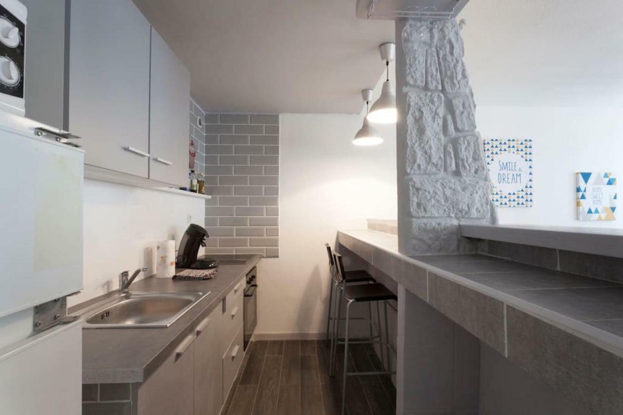 Appartement Le St Roch Montpellier Exteriör bild