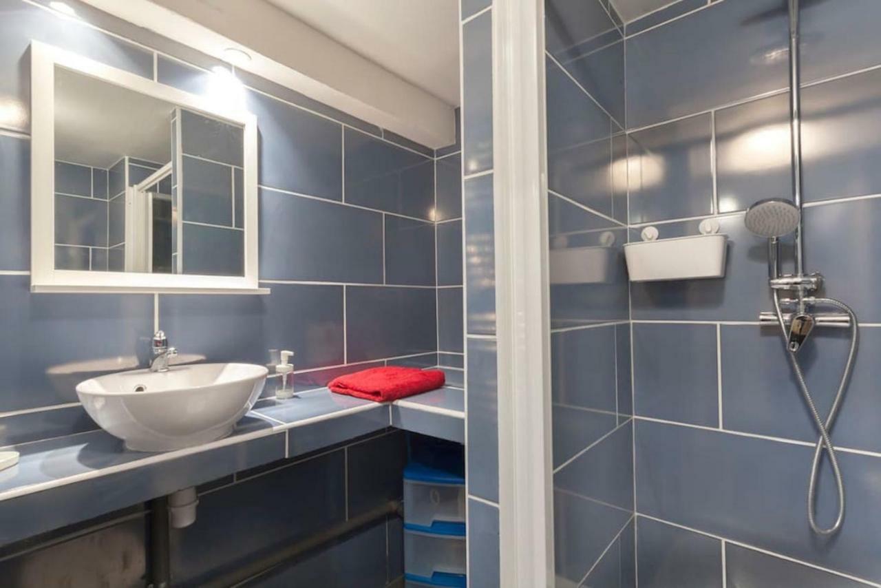 Appartement Le St Roch Montpellier Exteriör bild